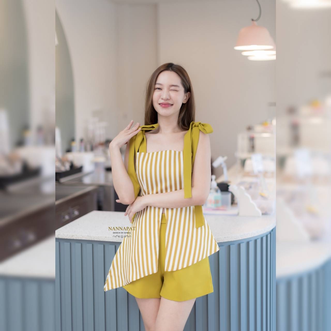 เซทเสื้อซิปหลังผูกโบว์ไหล่