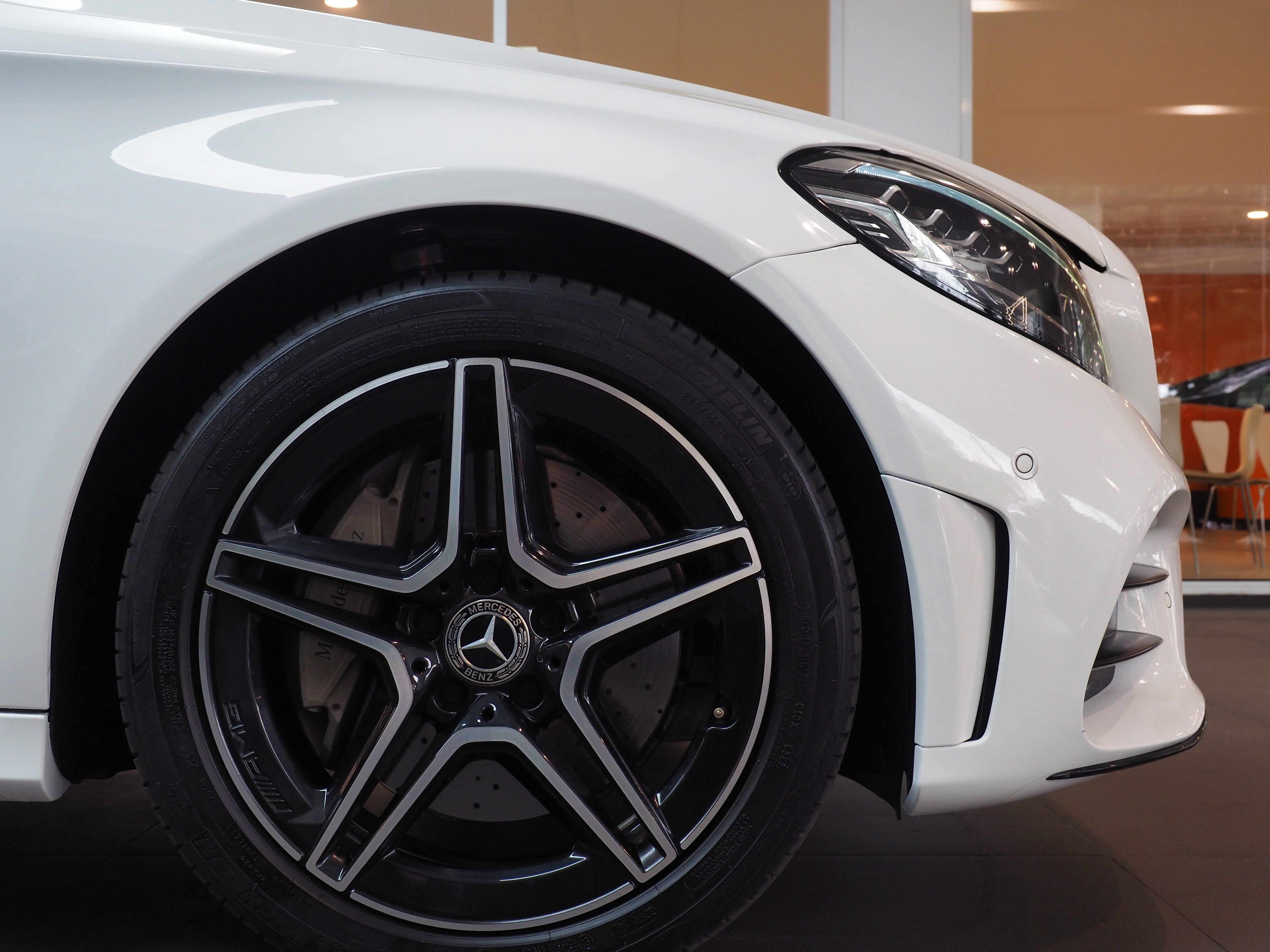 จองแล้ว C300e AMG Sport Plug in Hybrid W205