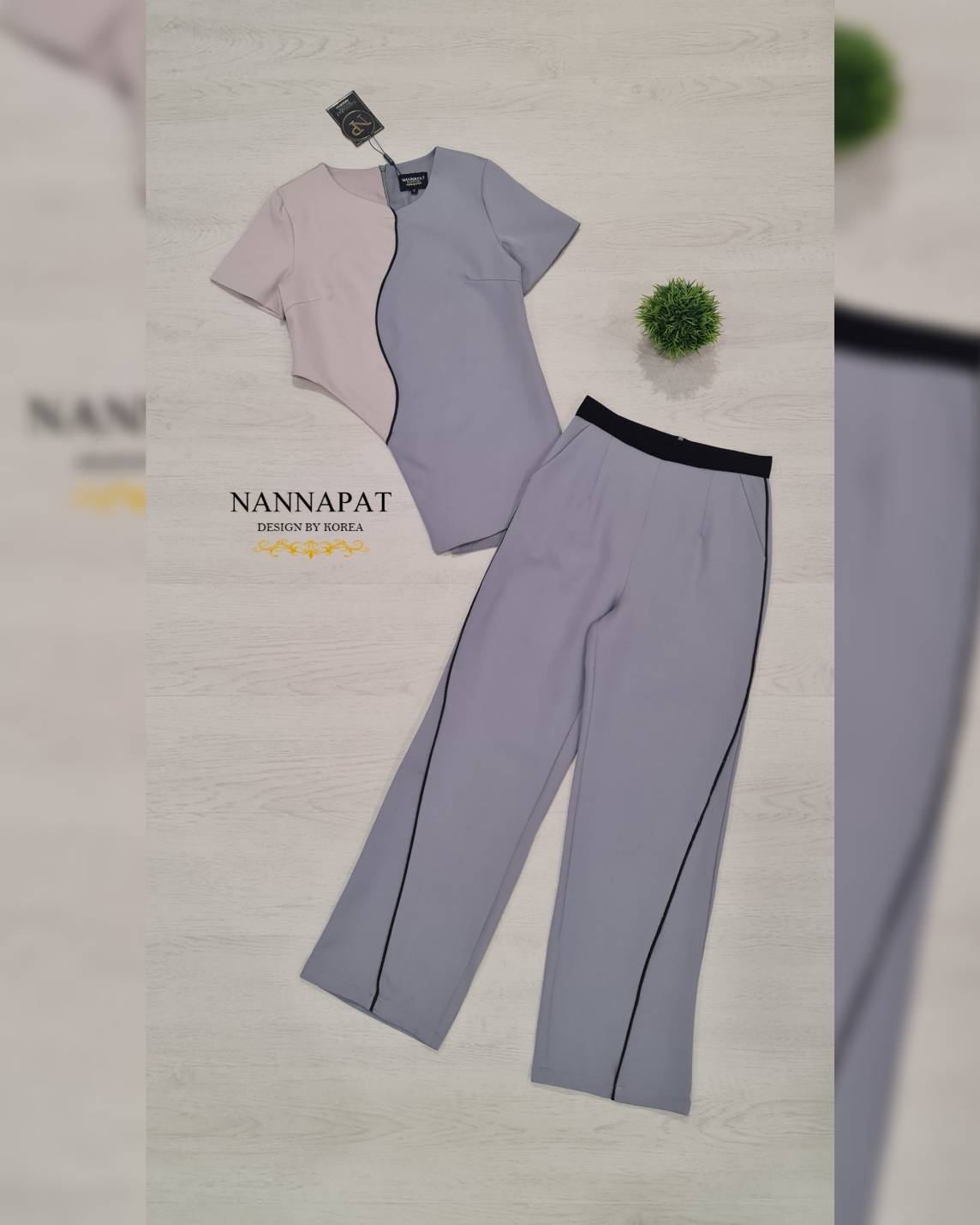 เสื้อทูโทนตัดเส้นดำ ซิปหลัง