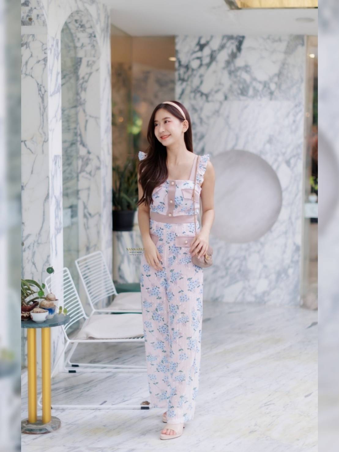ผ้าลูกไม้ลายดอกสวยละมุน