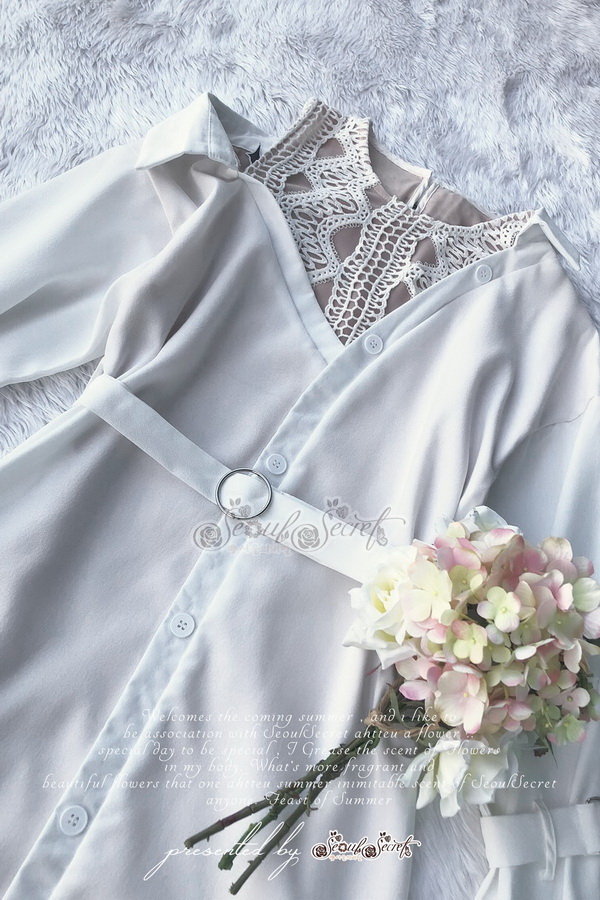 เสื้อเชิ๊ทเนื้อผ้าคอตตอนสีขาวคลาสสิค