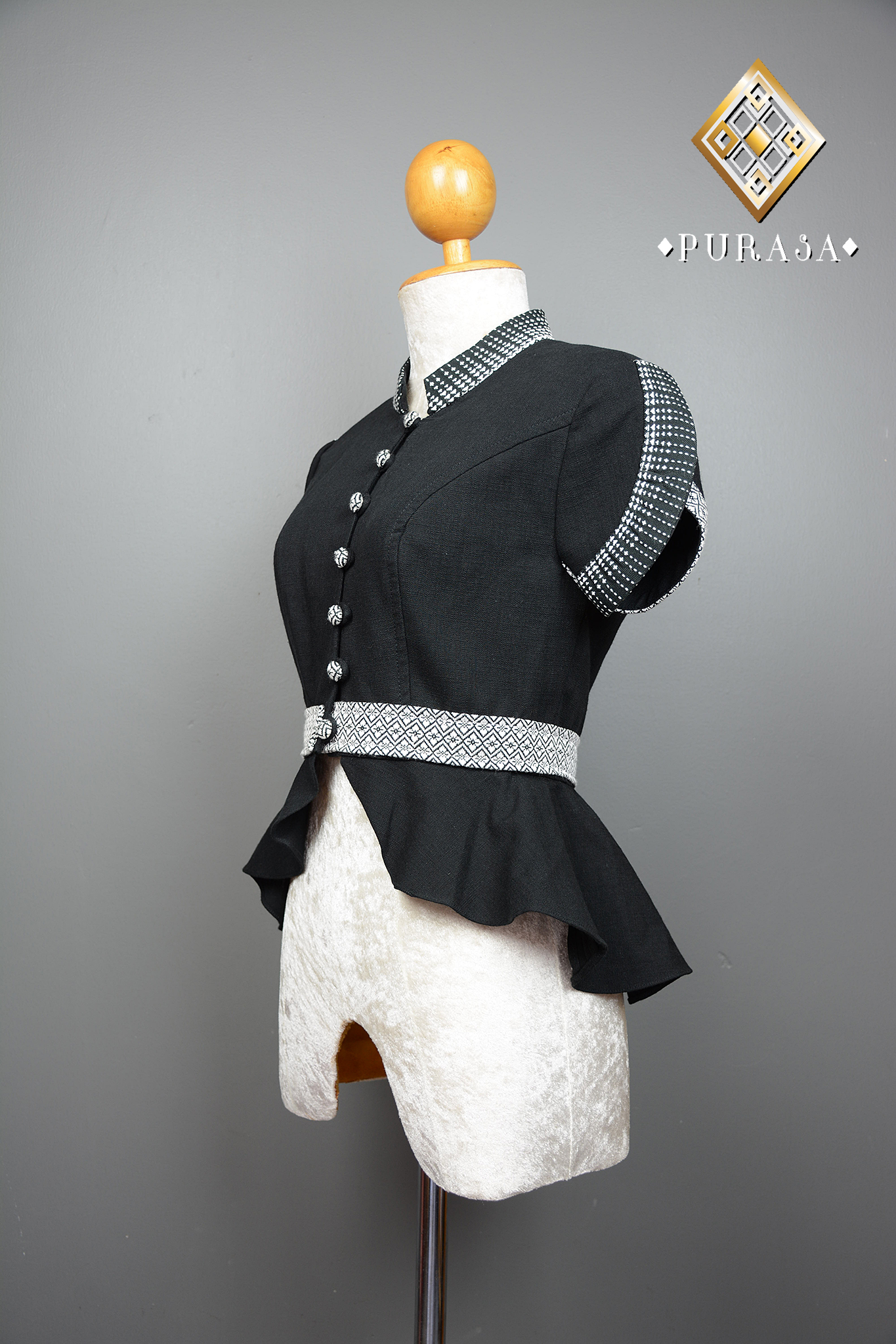 PUS019 เสื้อผ้าฝ้ายแต่งตีนจก