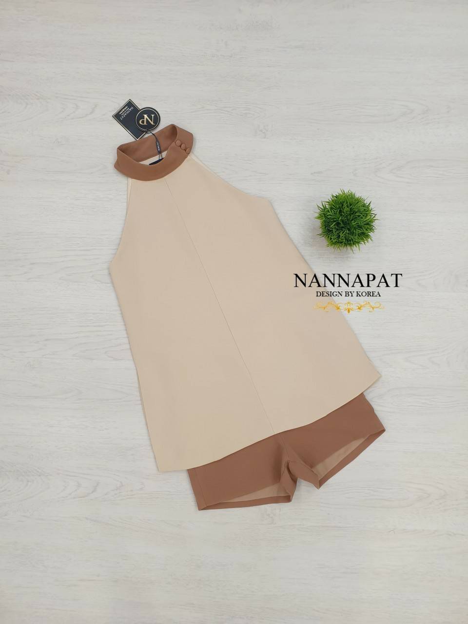 เซทกระดุมคอสวมได้