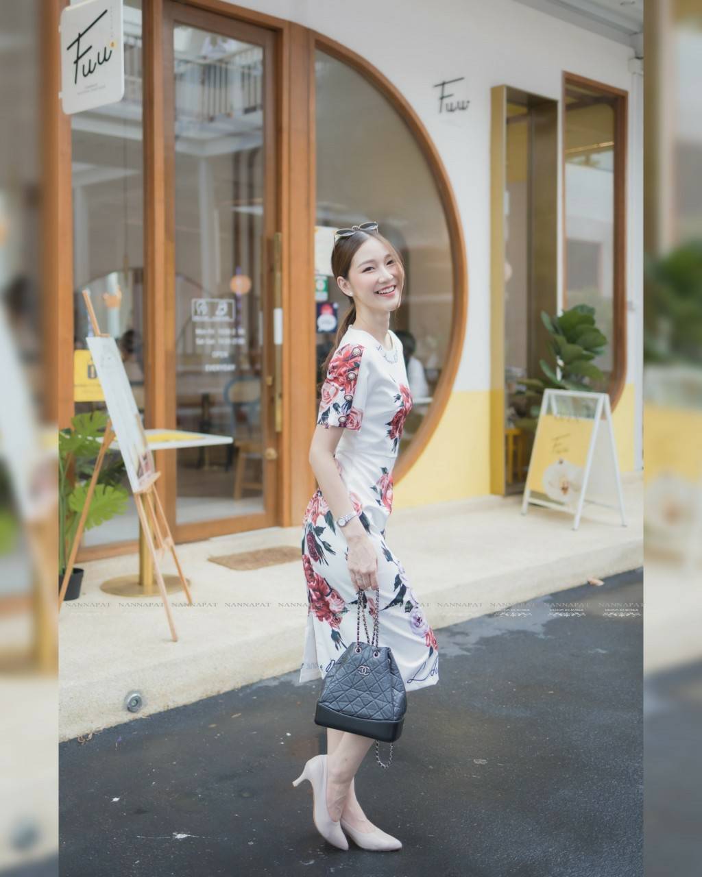 เดรส ซิปหลัง แต่งกระดุมที่แขน ลายดอก