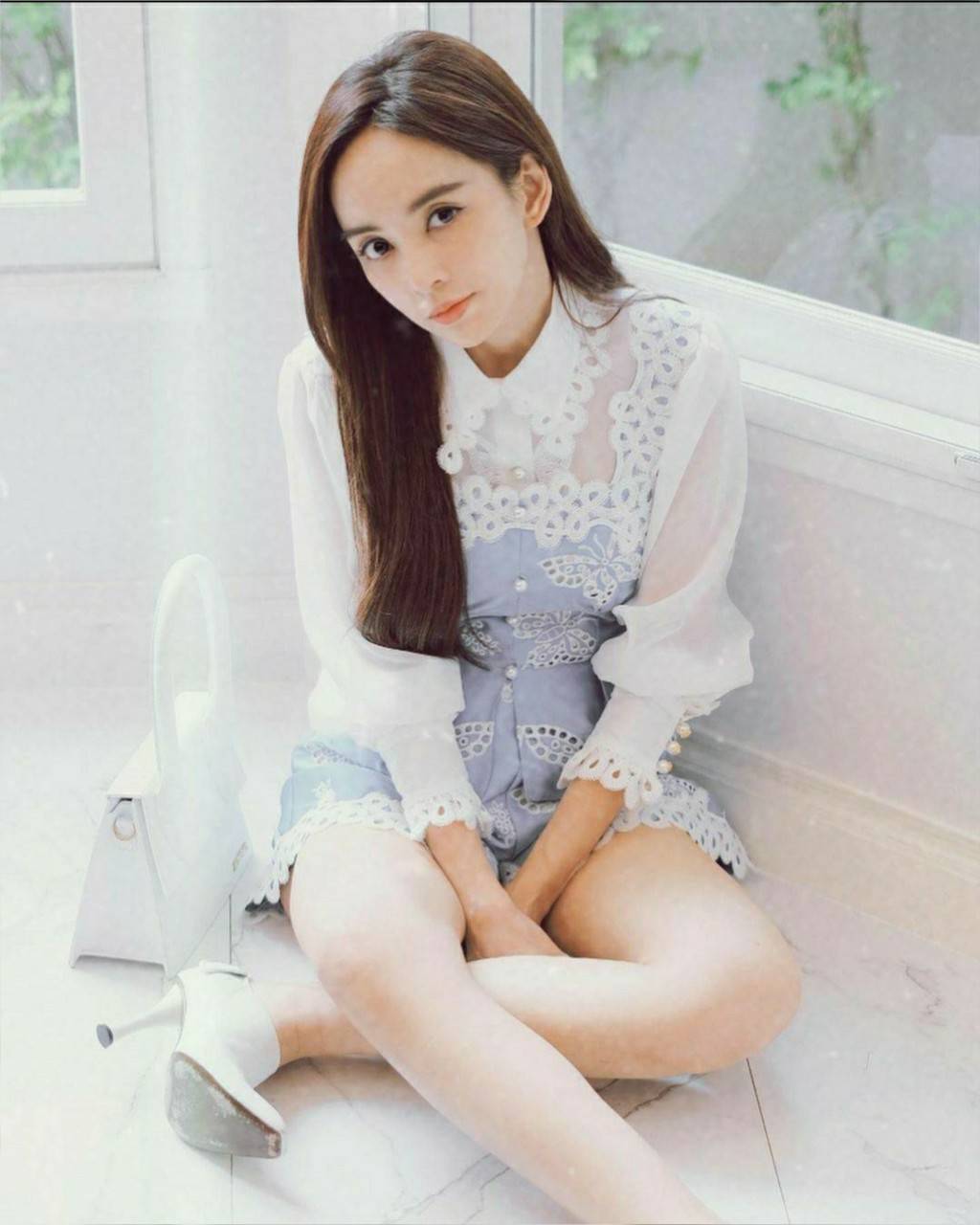 เสื้อกระดุมหน้า Playsuit ขาสั้นซิปหลัง