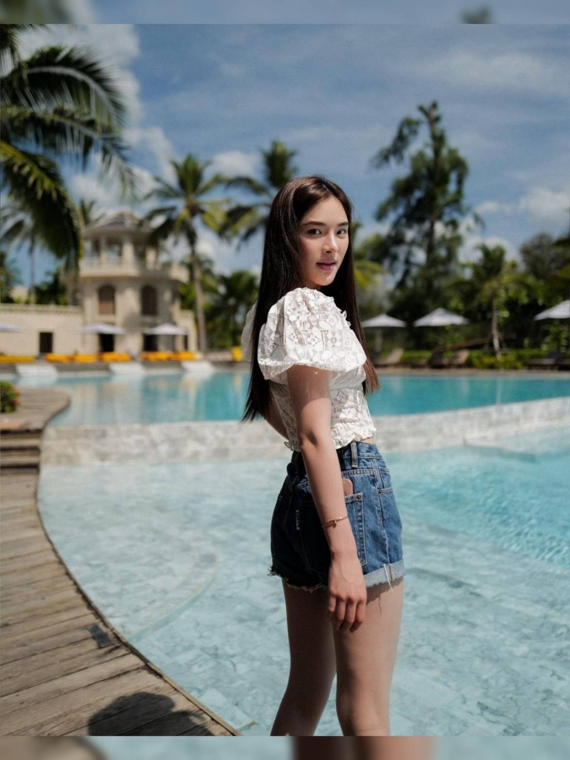 เสื้อกระดุมหน้า ผ้าลูกไม้