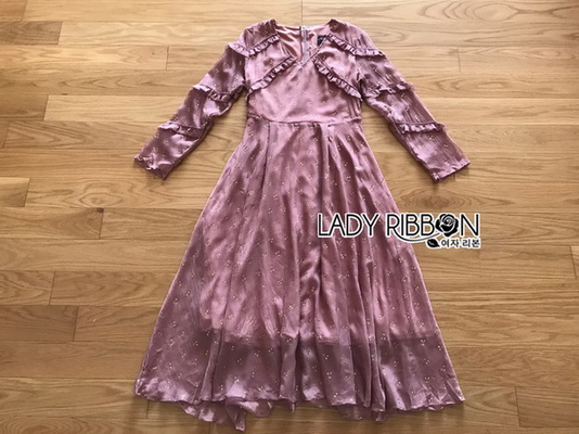 เดรสผ้าชีฟองตกแต่งลายสีทอง