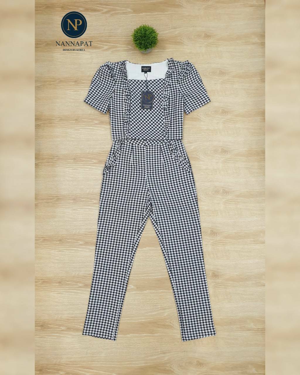 เสื้อซิปหลังแต่งระบายกางเกงมีกระเป๋า