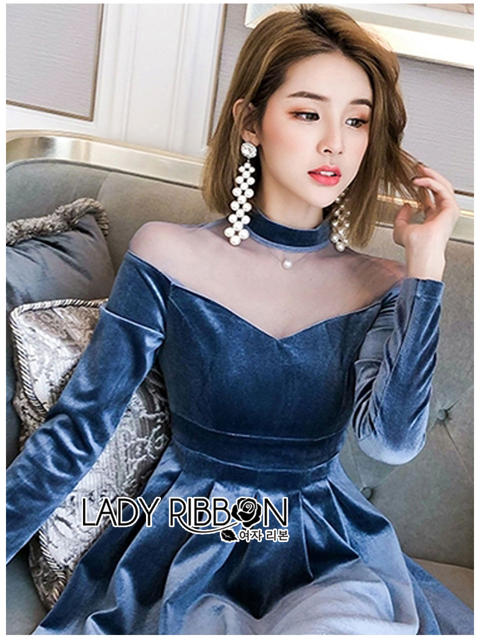 Mini Dress เดรสผ้ากำมะหยี่สีเทาเข้ม