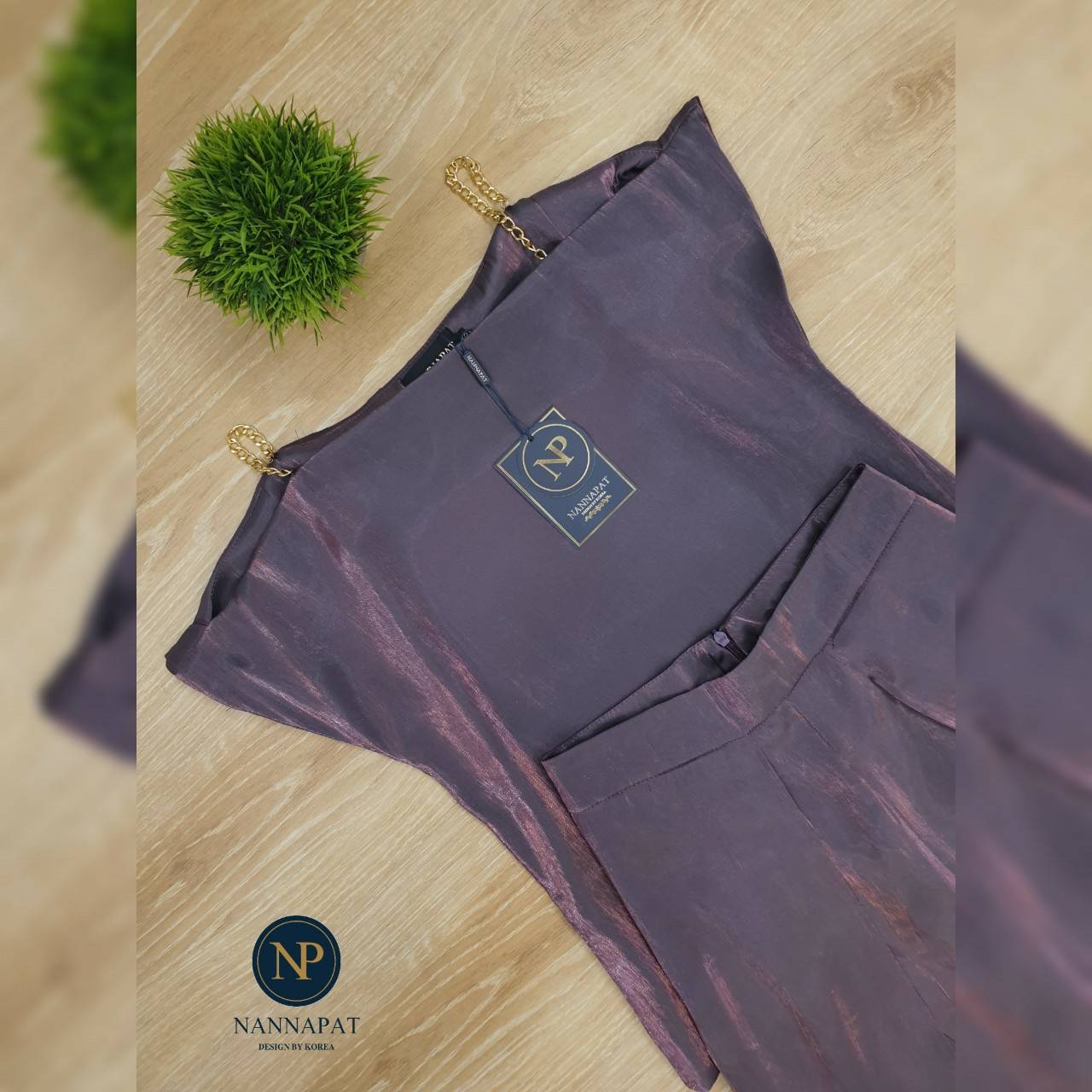 สื้อสวมหัว ไหล่โซ่ต่างระดับ กางเกงขายาว