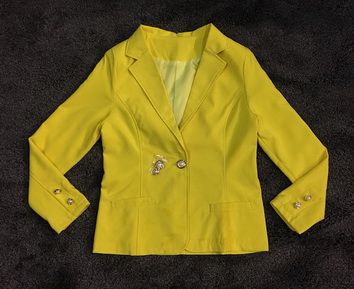 เสื้อสูทเกาหลีแต่งกระดุมมุกขอบทอง