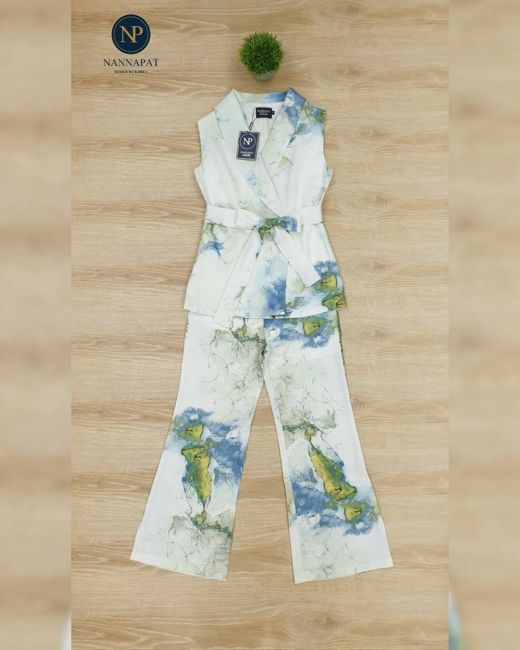 เซทเล่นสีลายน้ำสวยงาม