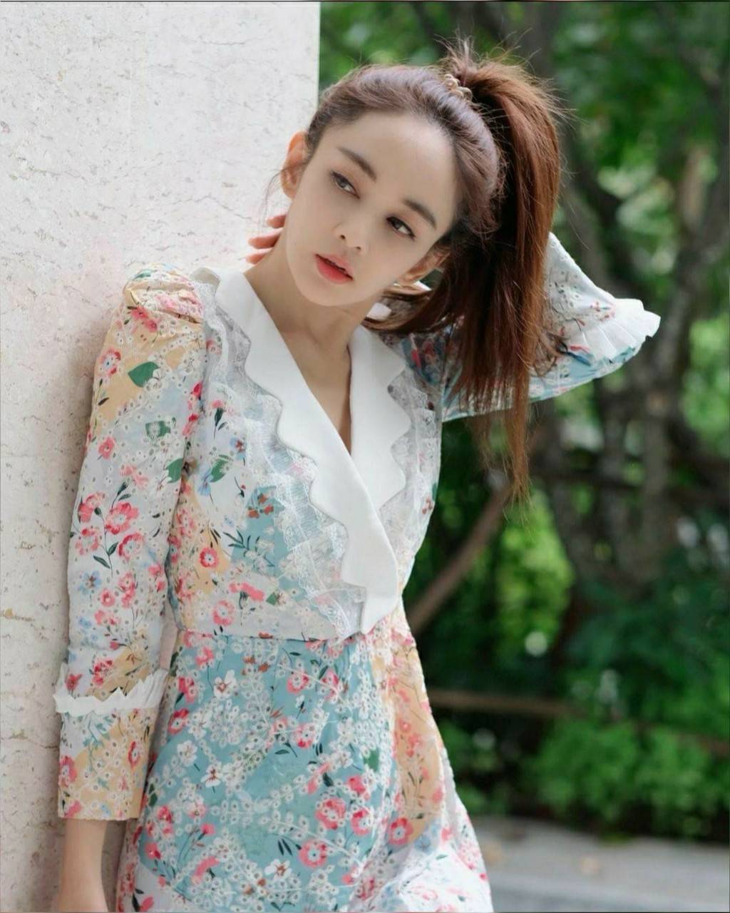 เพลสูทซิปหลัง สีดอกไม้ละมุน