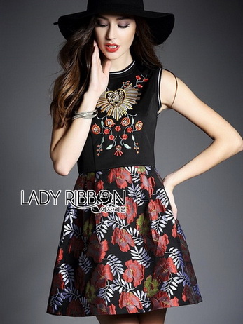 Lady Modern Hippie Floral Embroidered and Printed Dress