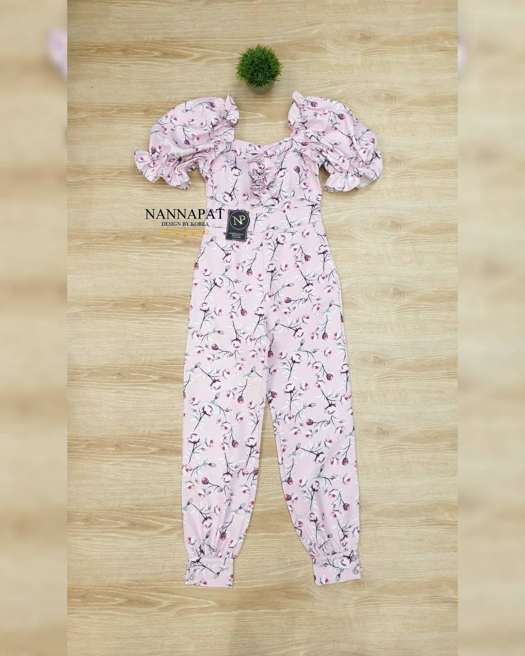 จั้มสูทลายดอกซากุระสีละมุน