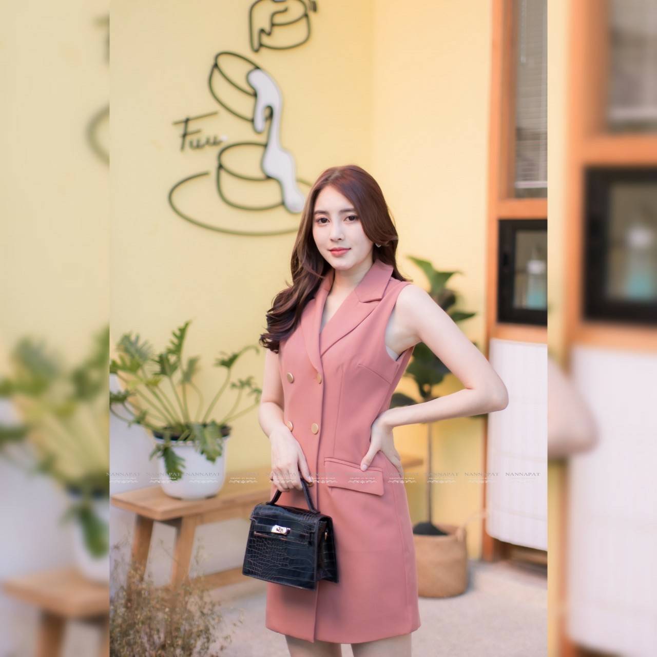 เดรสสูทผ้าสูทกระดุมหน้า