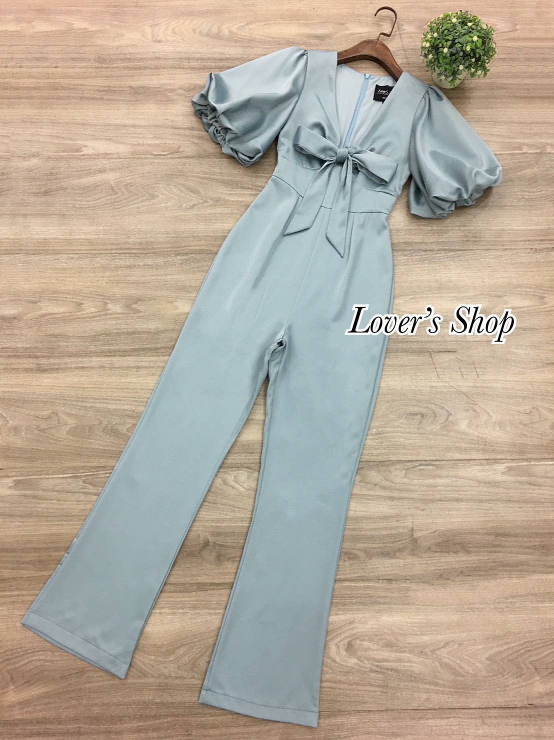 จั้มสูทกางเกงขายาว