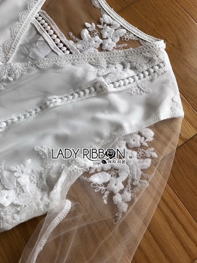 เดรสผ้าลูกไม้สีขาวสไตล์หวาน