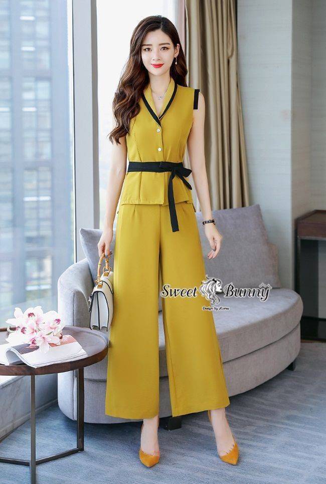 ชุดเซ็ทสวยหรูดูไฮโซ เสื้อเป็นปกคอวีแขนกุด