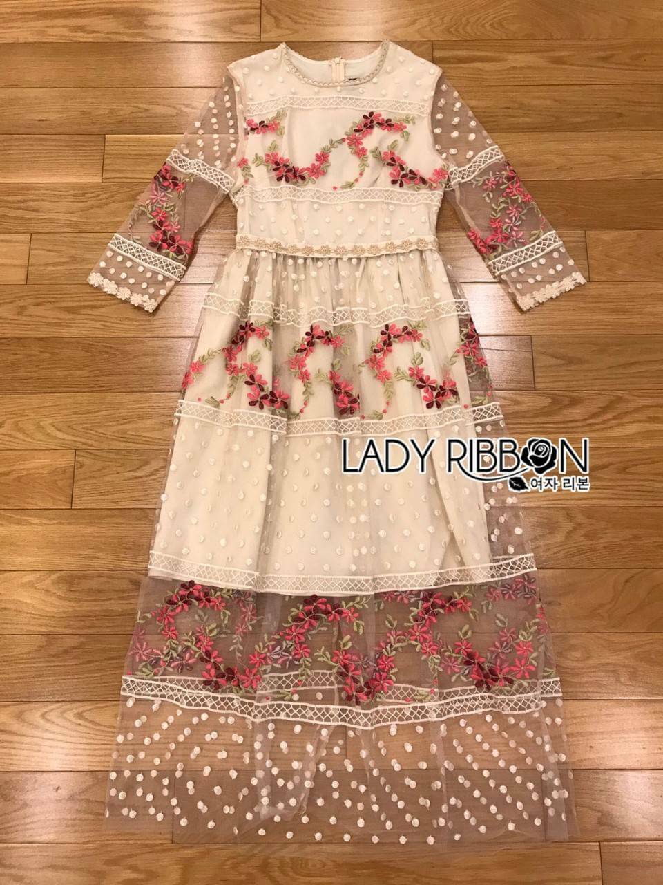 เดรสผ้าลูกไม้สีครีมปักลายดอกไม้สีขมพู