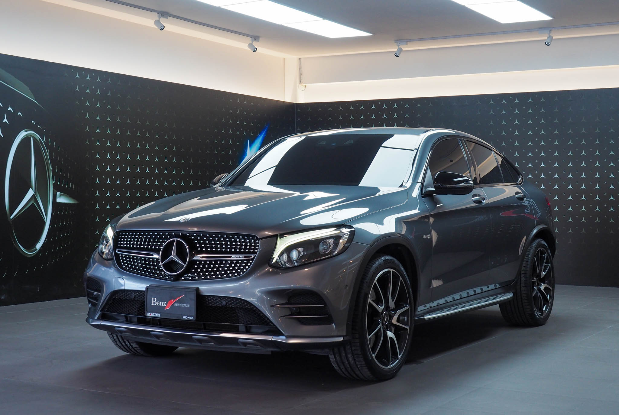 จองแล้ว GLC43 AMG Coupe 4Matic W253
