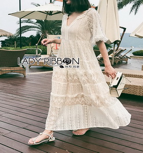 Lady Ribbon Chic Ivory Lace Maxi Dress