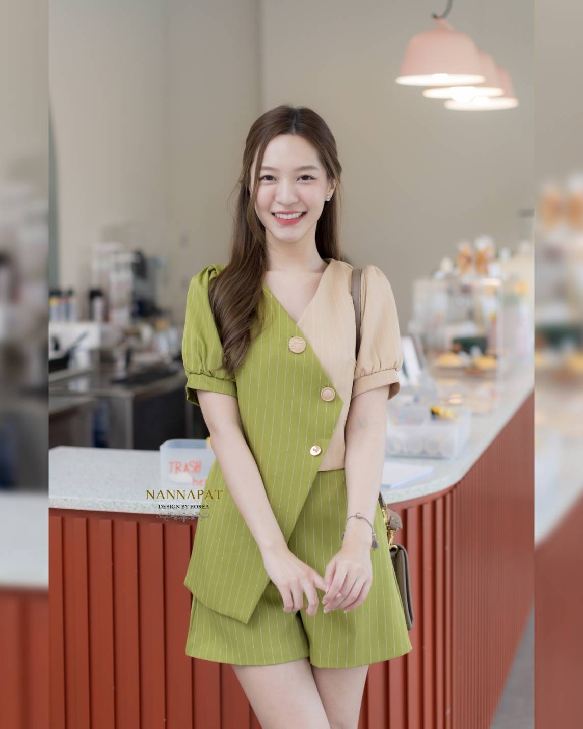 เสื้อกระดุมหน้า ผ้าทอลายเส้น