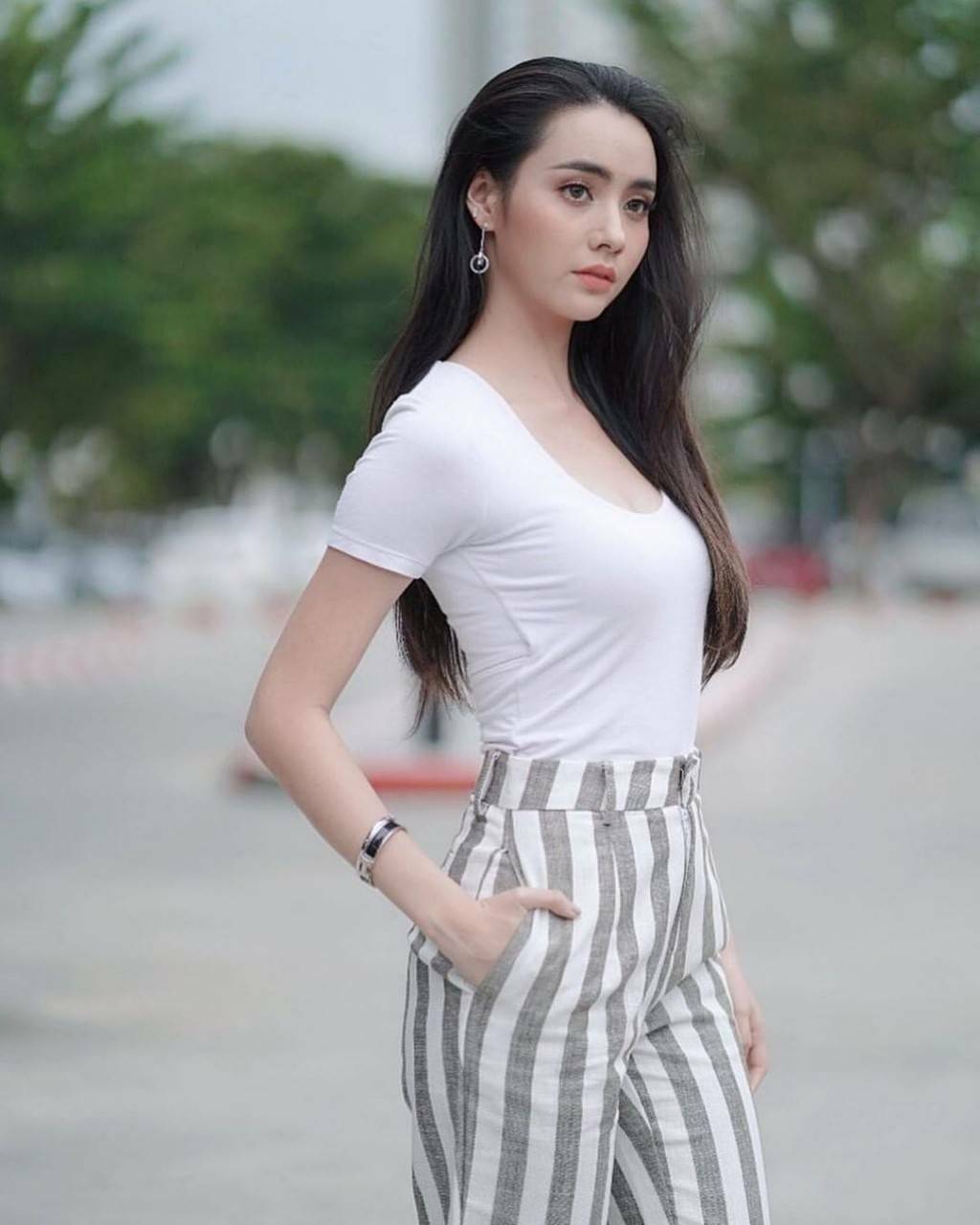 บอดี้สูทผ้ายืดหนานุ่มใส่สบายกางเกงลายทาง