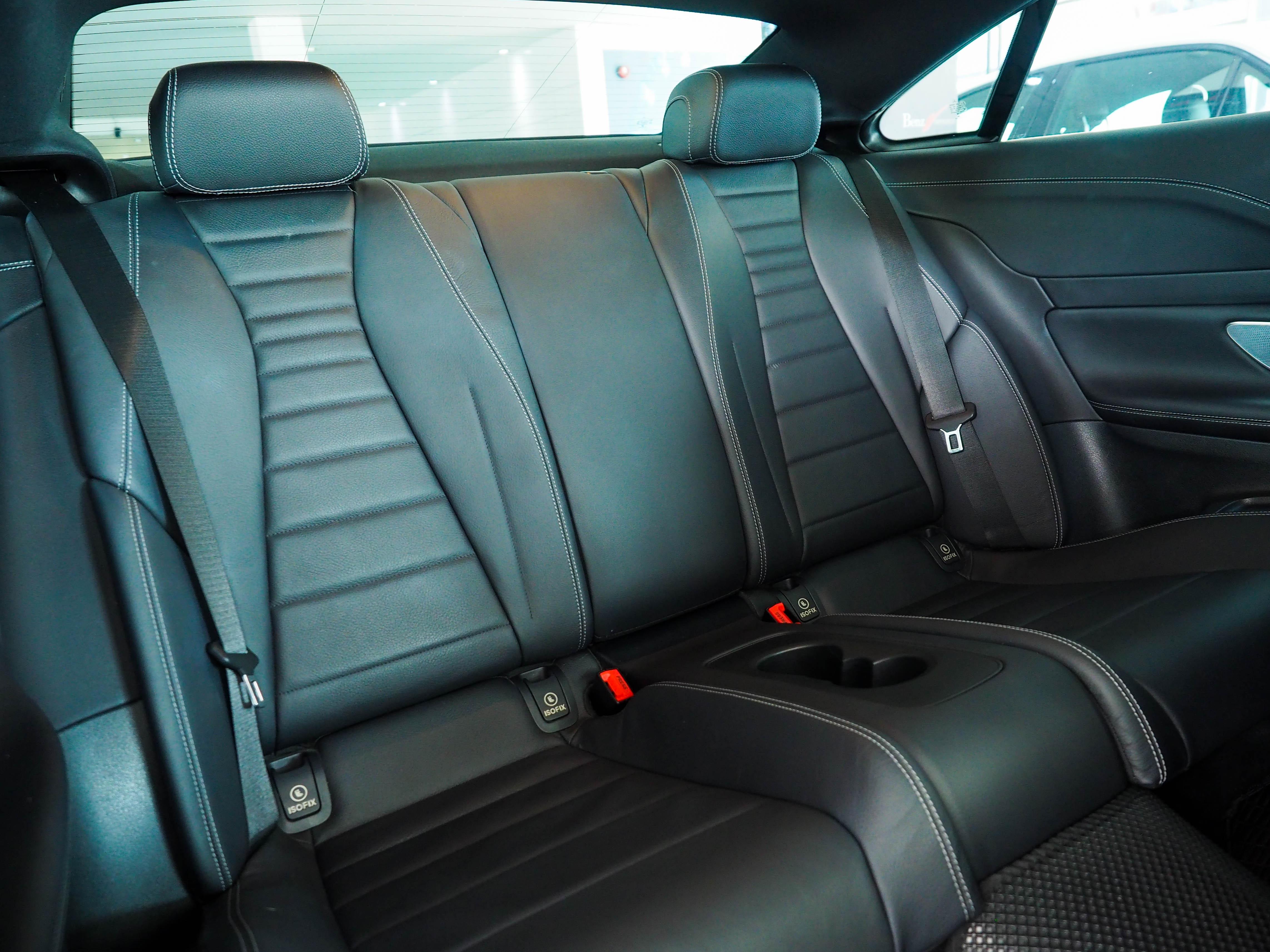 จองแล้ว E300 Coupe AMG W238