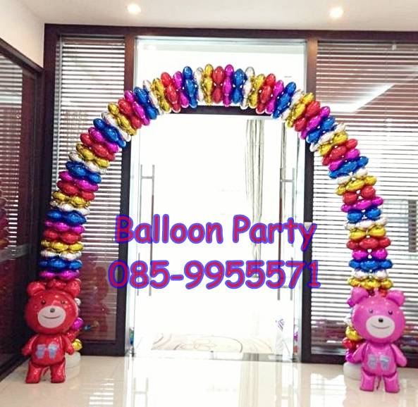 ซุ้มโค้งลูกโป่งฟรอยดอกไม้ หรือ ซุ้มฟรอยหัวใจ ความสูง 2x2 เมตร