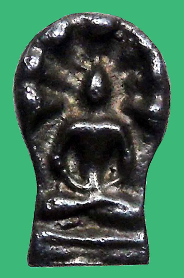 พระนาคปรกใบมะขามหลวงปู่ใจวัดเสด็จ องค์ที่ 1