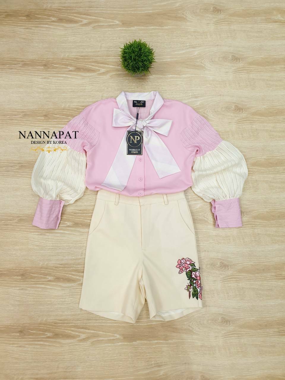 เสื้อกระดุมหน้า ปกคอยาวผูกโบว์