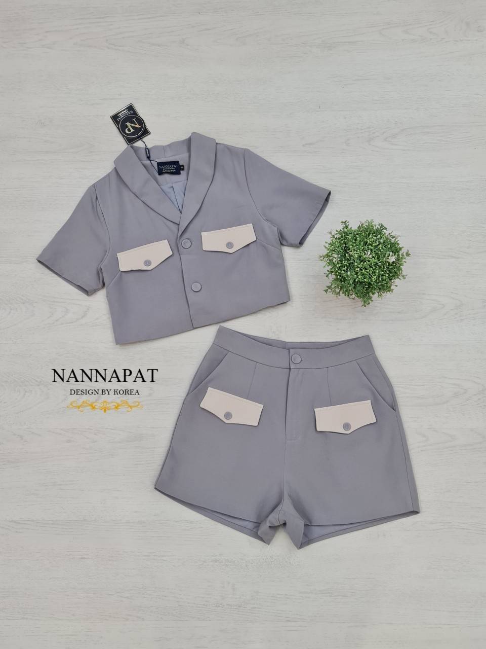 เสื้อทูโทนตัดสีลงตัว