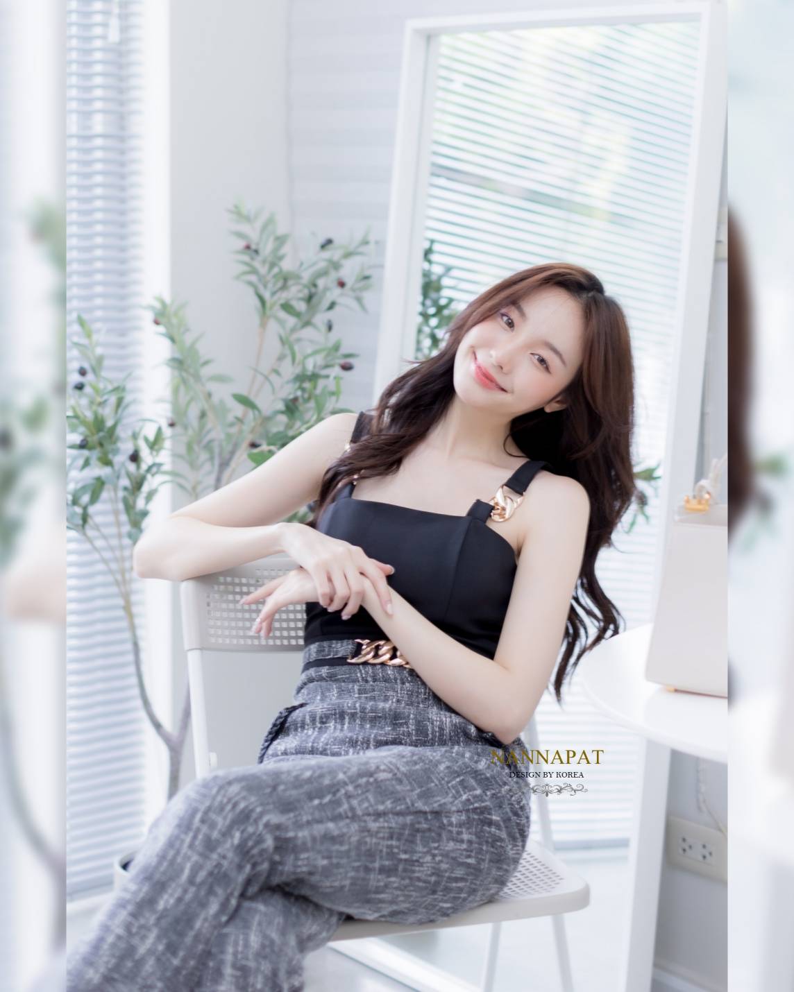 เสื้อซิปหลัง มีฟองน้ำอก สายเสื้อแต่งอะไหล่เก๋ๆ