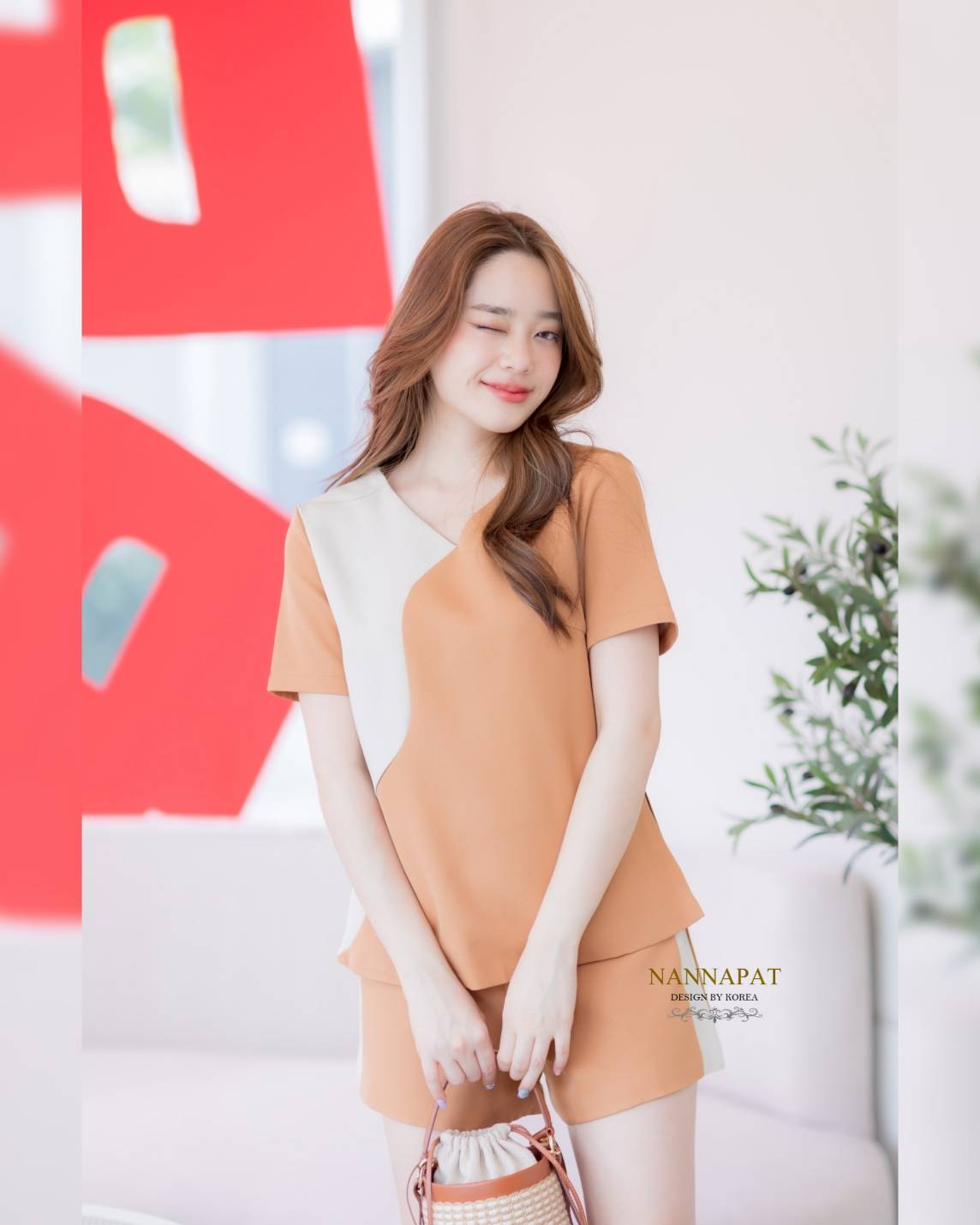 กางเกงขาสั้นตัดแถบสีเก๋ๆคะ