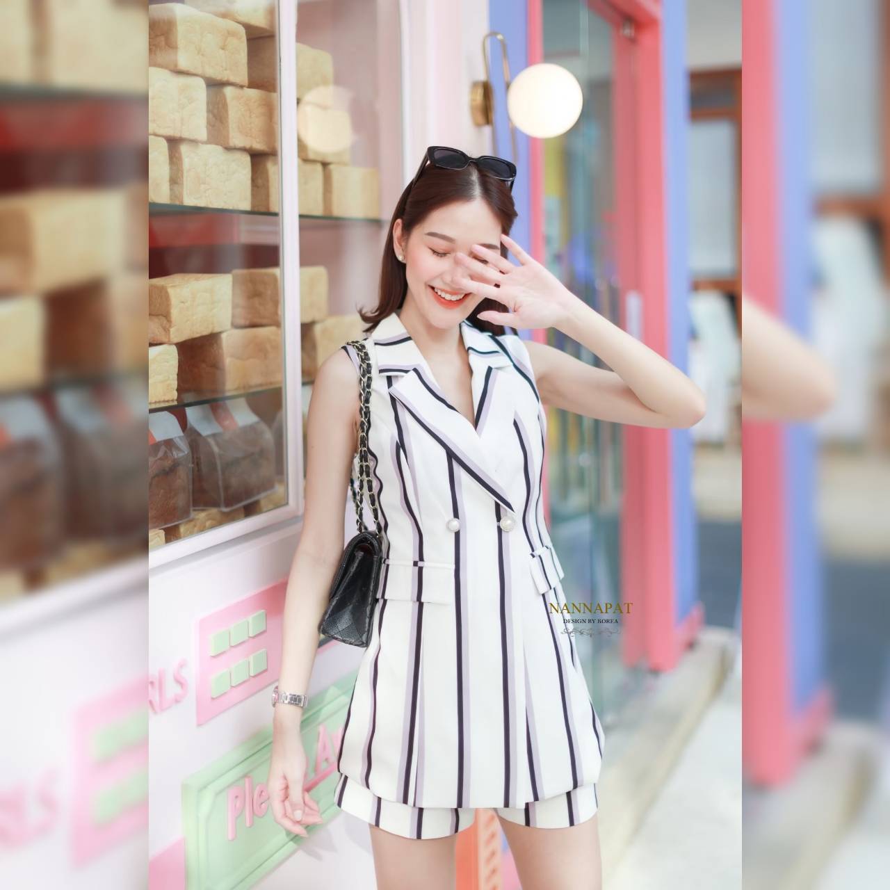 เสื้อสูทแขนกุดกระดุมหน้า มีคร็อป