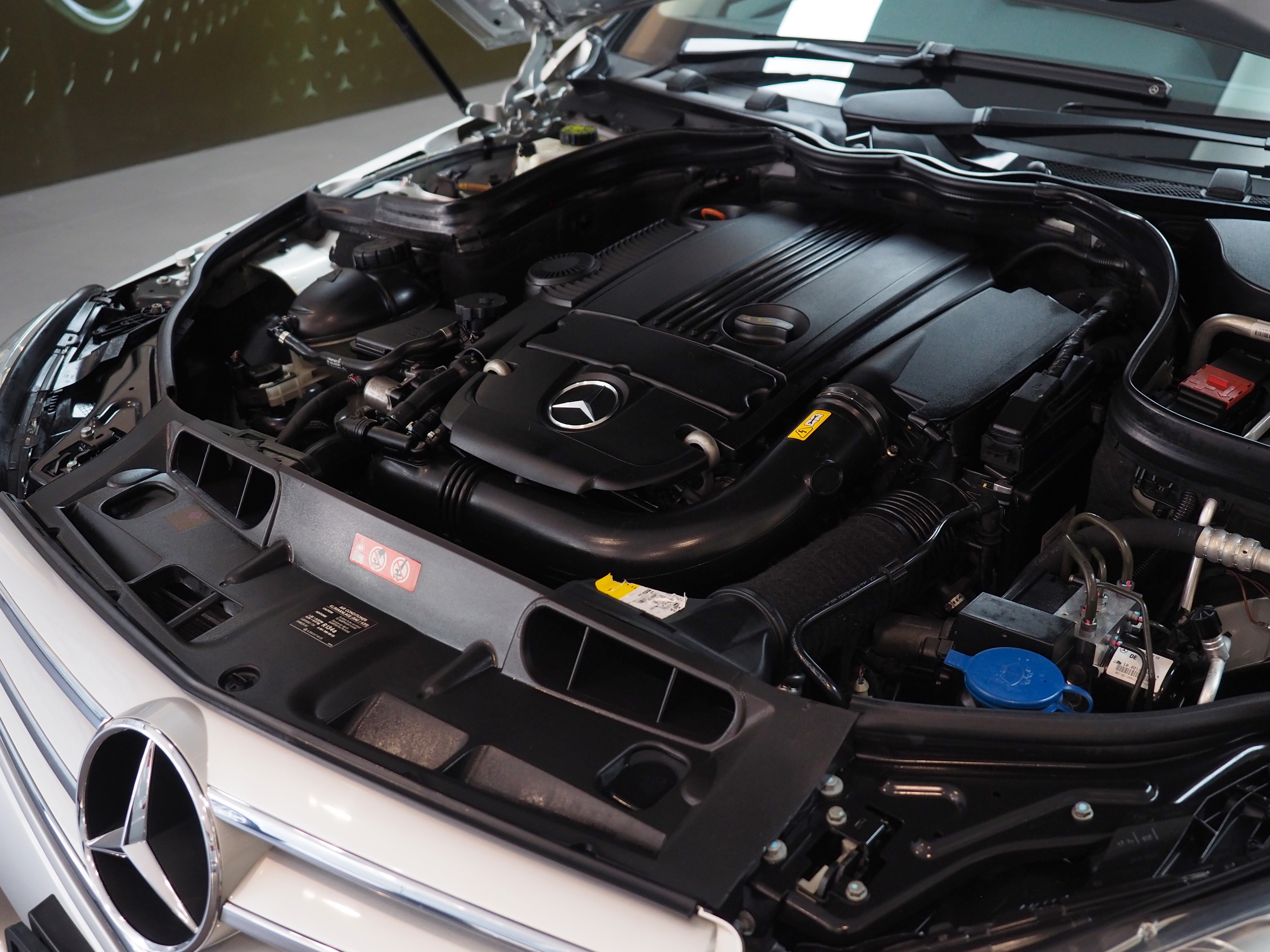 จองแล้ว C200 CGI Style W204