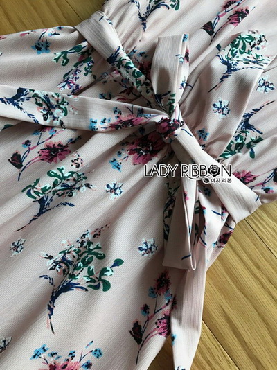 Zig-Zag Crepe Dress เดรสผ้าเครปพิมพ์ลายดอกไม้