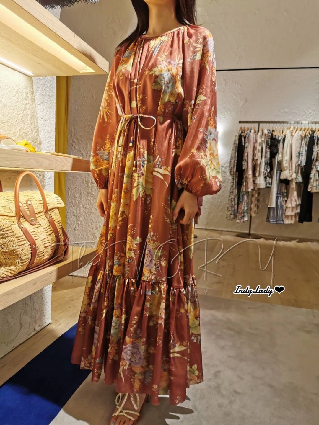 เดรสยาว เนื้อผ้าสวยมากๆค่ะ พิมพ์ลายดอกไม้