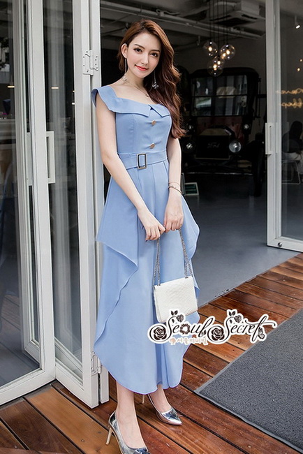 จั๊มสูททรงคอปาดแขนล้ำผ้าเครปสีฟ้าอ่อนหวานๆ