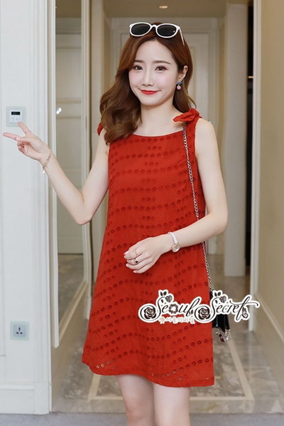 เดรสเนื้อผ้าทอลายลูกไม้สีแดงสดสวยเปรี้ยว
