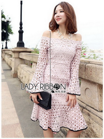 เดรสเปิดไหล่ผ้าลูกไม้