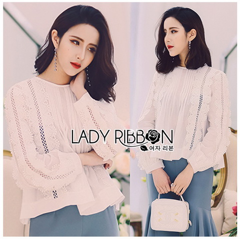 เสื้อแขนยาวผ้าคอตตอนตกแต่งลูกไม้สีขาว