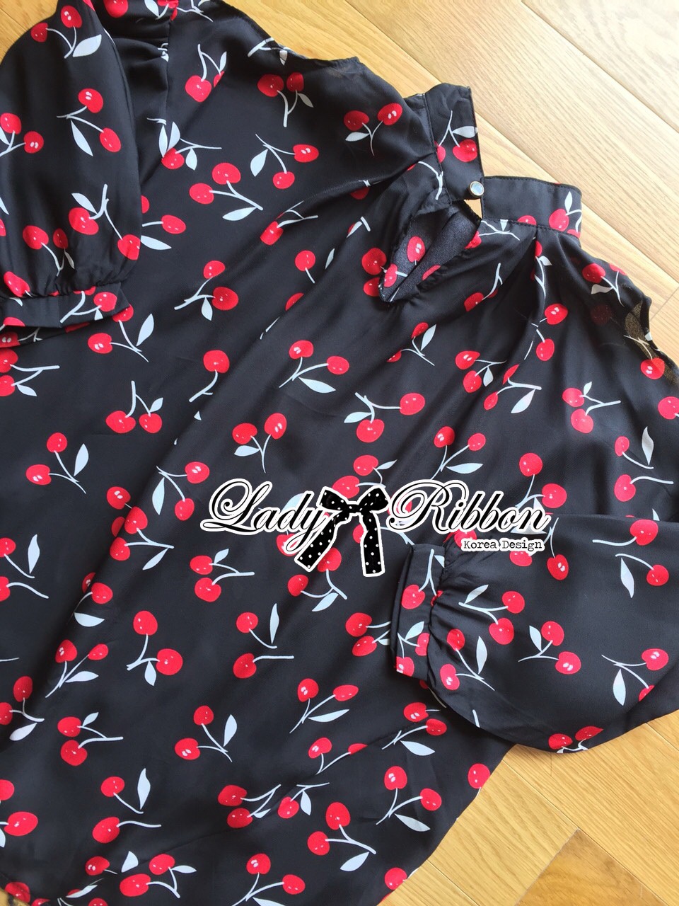 🎀 Lady Ribbon's Made 🎀 Lady Elena Mini Cherries Cut-Out ChiffonTop and High-Waist Shorts Set เซ็ตเสื้อชีฟองพิมพ์ลาย