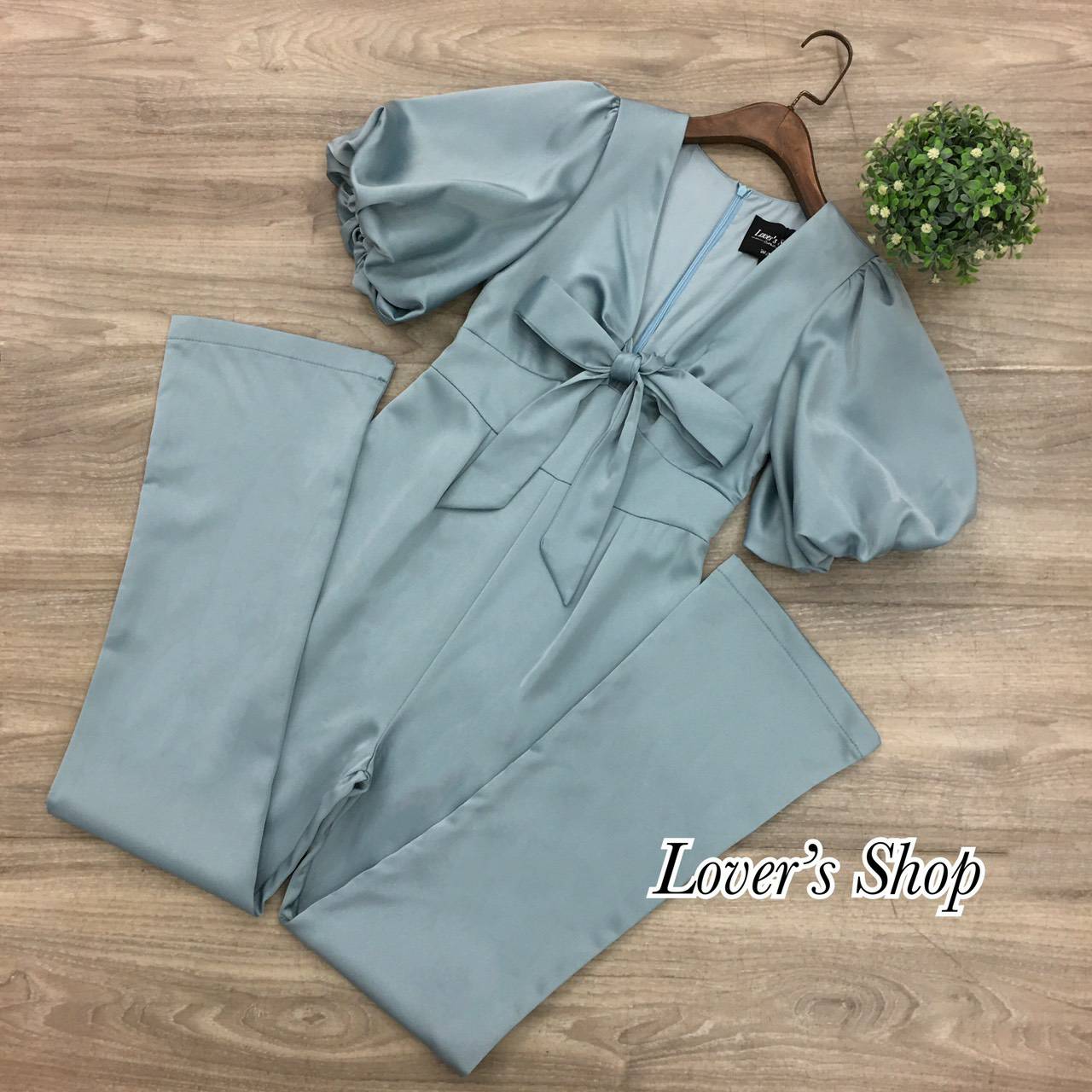 จั้มสูทกางเกงขายาว