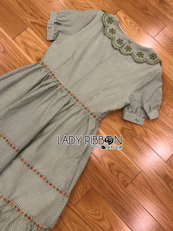 เดรสลายสก็อตปักลายดอกไม้สไตล์สาวคันทรี่