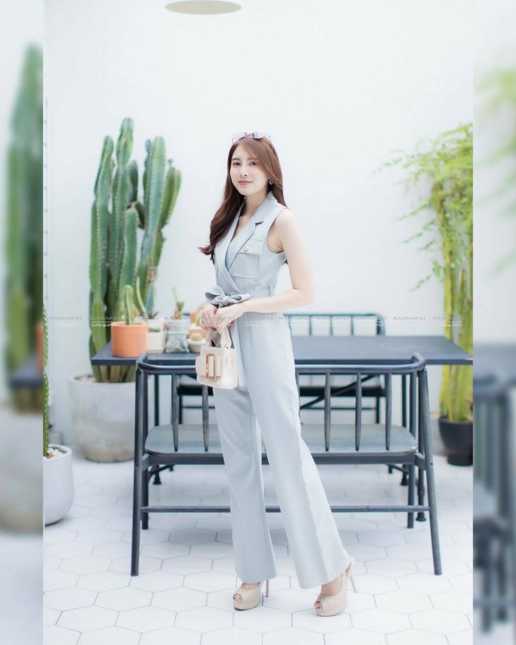 จั้มสูทซิปหลัง