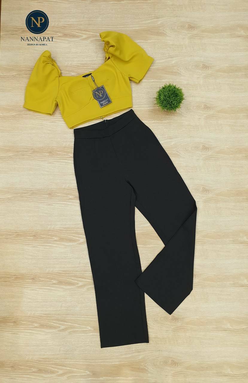 เซทเสื้อกางเกงสีเหลือง