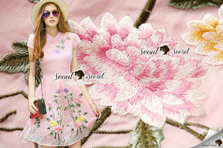Lady Ribbon Online ขายส่งเสื้อผ้าแฟชั่นเกาหลี เสื้อผ้า Seoul Secret SS06080816 Seoul Secret Say's... Blossom Girly Stickly Dress