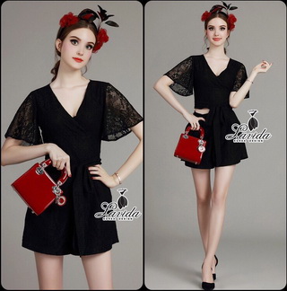 Lady Ribbon Online ขายส่งเสื้อผ้าออนไลน์ เสื้อผ้า Lavida LV05040816 🍭Korea Design By Lavida luxury lace trumpet sleeve V-neck Top short pants lace set